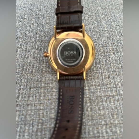 MEN’s BOSS Leather Strap Wrist watch - Picture 3 of 9